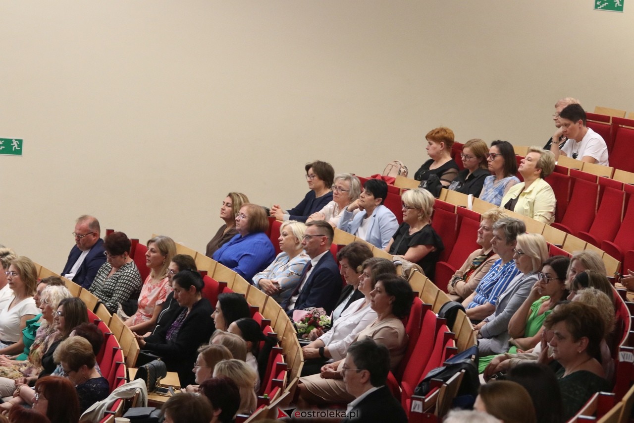 Gala pielęgniarek i położnych w Ostrołęce [13.06.2025] - zdjęcie #33 - eOstroleka.pl