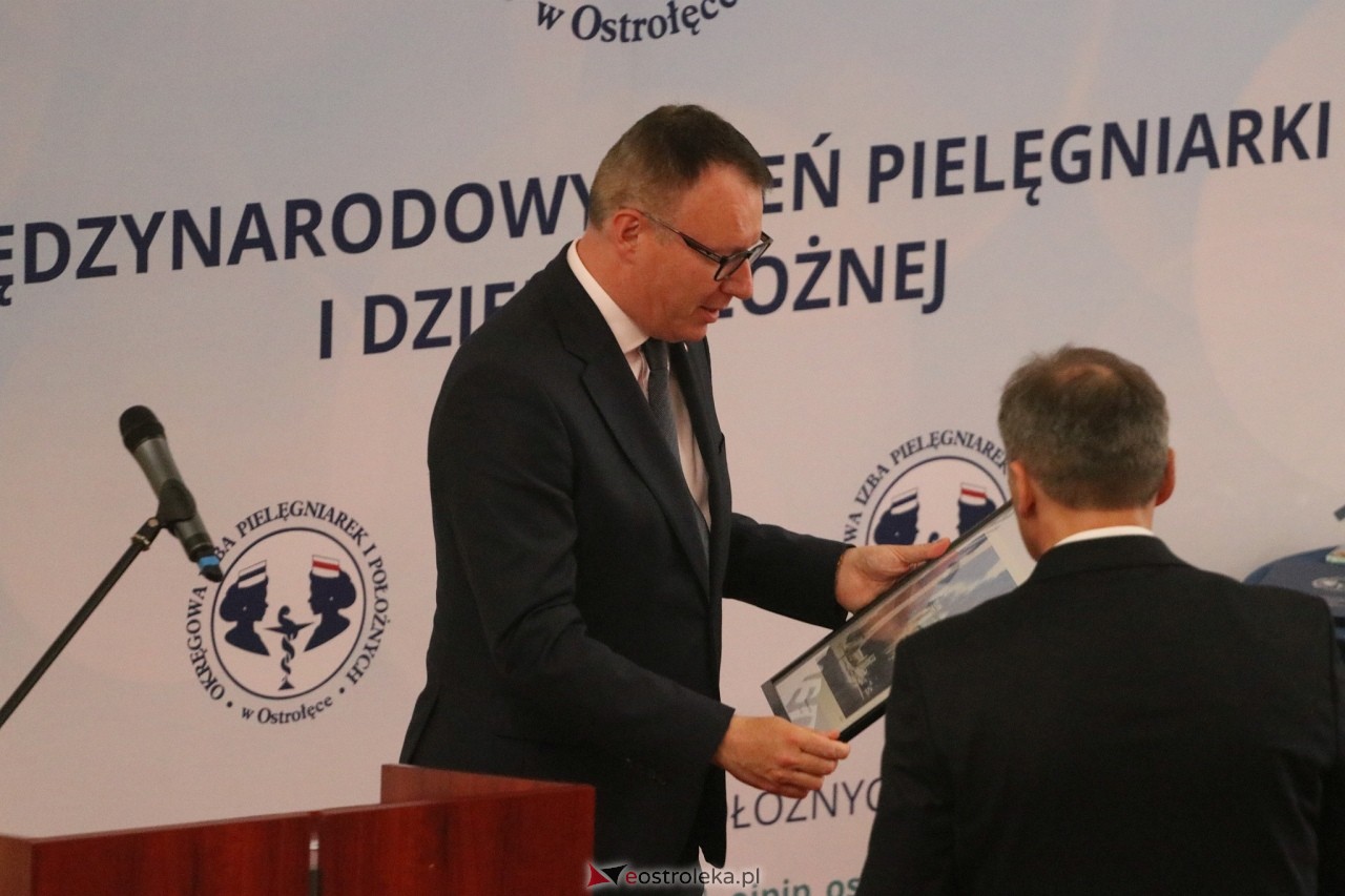Gala pielęgniarek i położnych w Ostrołęce [13.06.2025] - zdjęcie #25 - eOstroleka.pl