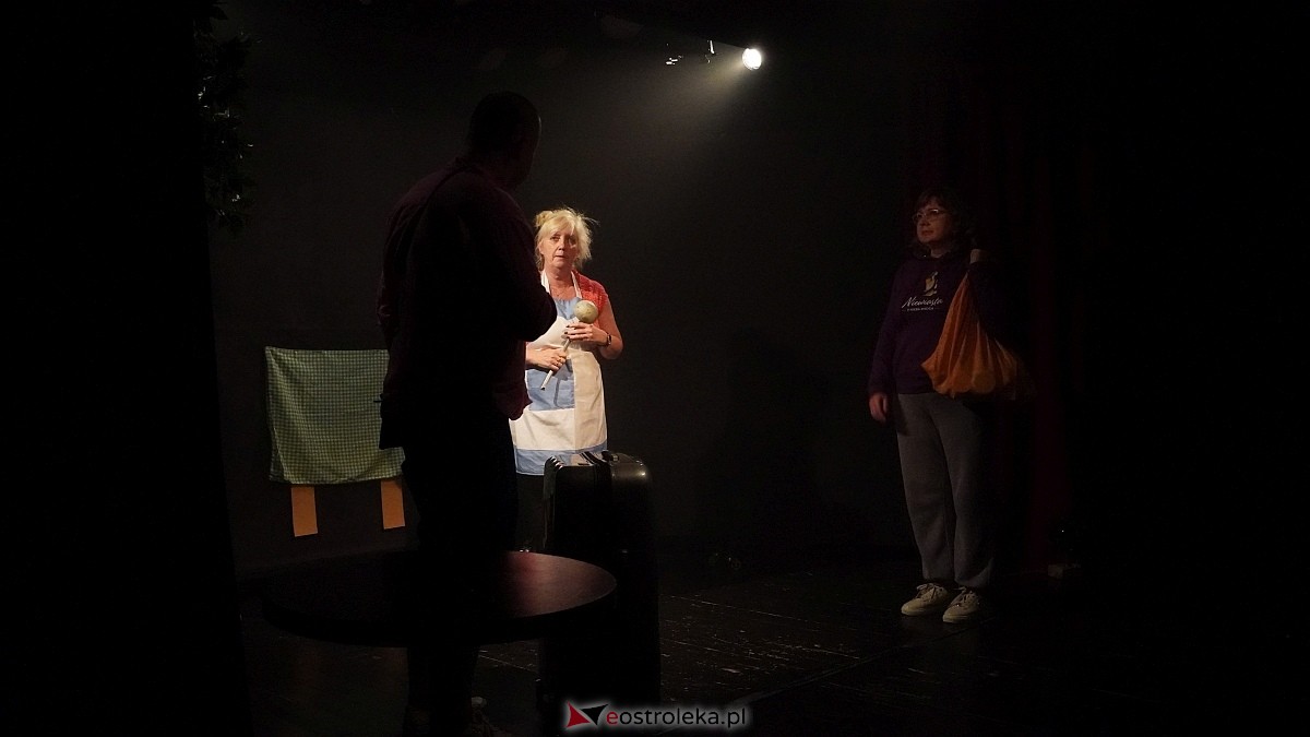 Ostrołęcka Wiosna Teatralna - Gospodarstwo Grobowiec [13.06.2025] - zdjęcie #7 - eOstroleka.pl