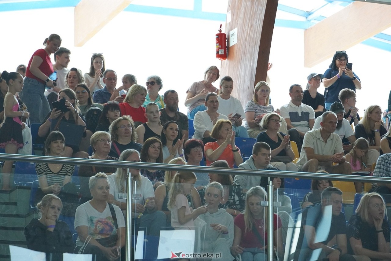 Gala Zakończenia Sezonu Tanecznego Bezwahania Dance Center [14.06.2025] - zdjęcie #158 - eOstroleka.pl