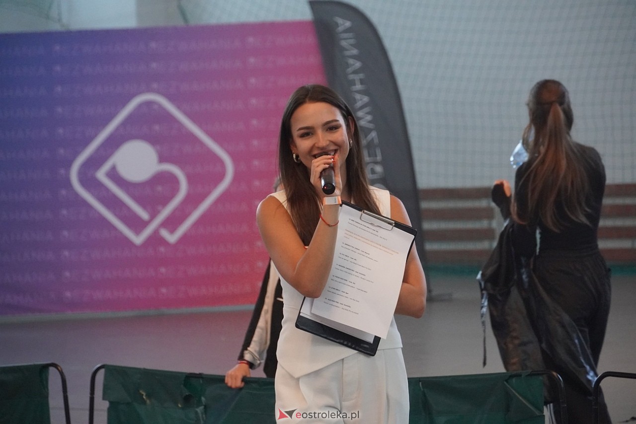Gala Zakończenia Sezonu Tanecznego Bezwahania Dance Center [14.06.2025] - zdjęcie #154 - eOstroleka.pl