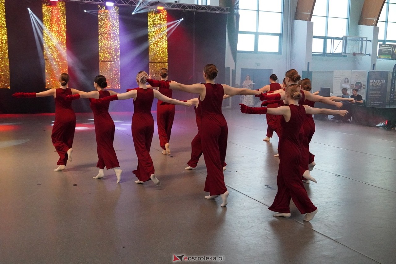 Gala Zakończenia Sezonu Tanecznego Bezwahania Dance Center [14.06.2025] - zdjęcie #130 - eOstroleka.pl