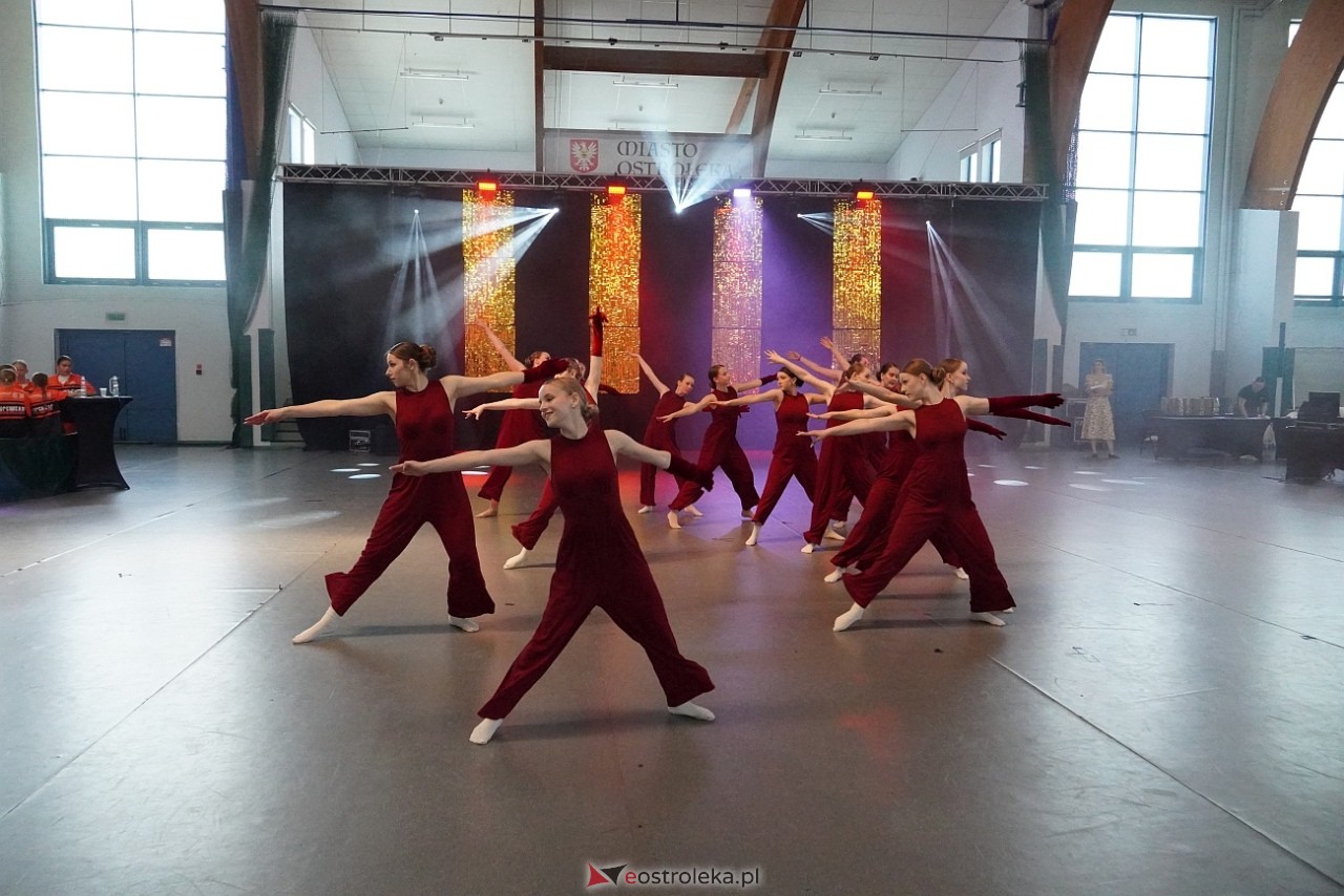 Gala Zakończenia Sezonu Tanecznego Bezwahania Dance Center [14.06.2025] - zdjęcie #128 - eOstroleka.pl