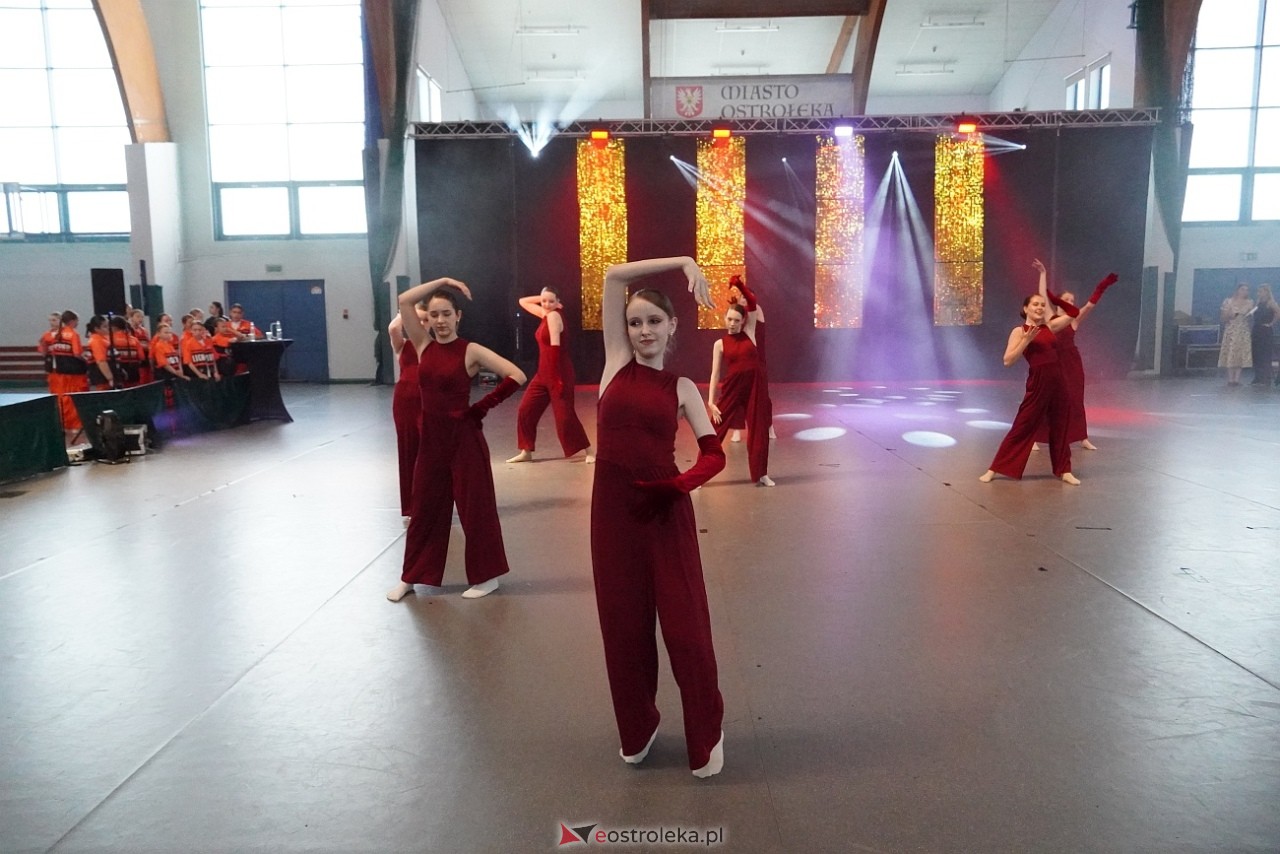 Gala Zakończenia Sezonu Tanecznego Bezwahania Dance Center [14.06.2025] - zdjęcie #125 - eOstroleka.pl