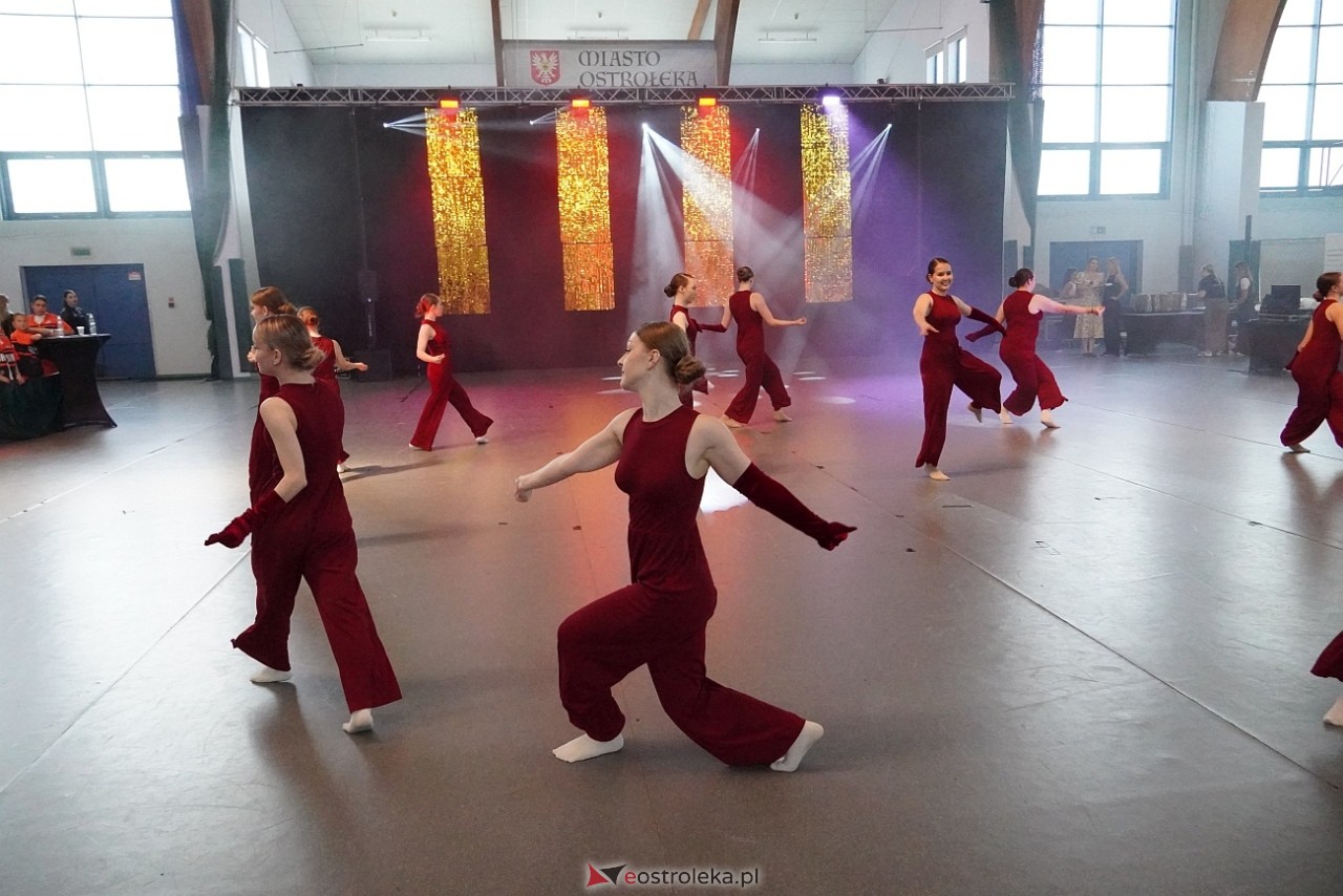 Gala Zakończenia Sezonu Tanecznego Bezwahania Dance Center [14.06.2025] - zdjęcie #124 - eOstroleka.pl