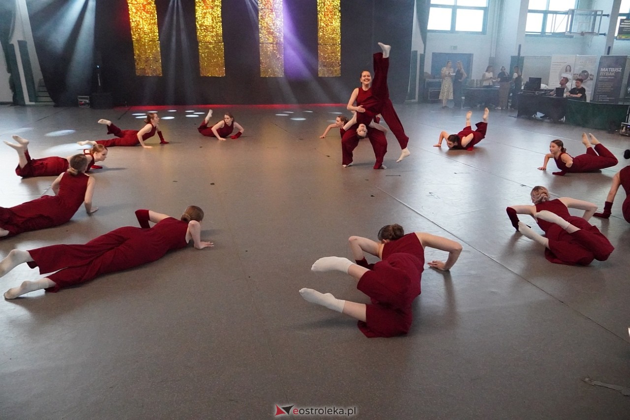 Gala Zakończenia Sezonu Tanecznego Bezwahania Dance Center [14.06.2025] - zdjęcie #120 - eOstroleka.pl