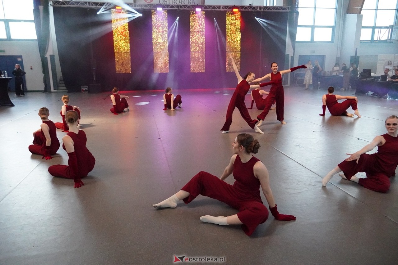 Gala Zakończenia Sezonu Tanecznego Bezwahania Dance Center [14.06.2025] - zdjęcie #119 - eOstroleka.pl