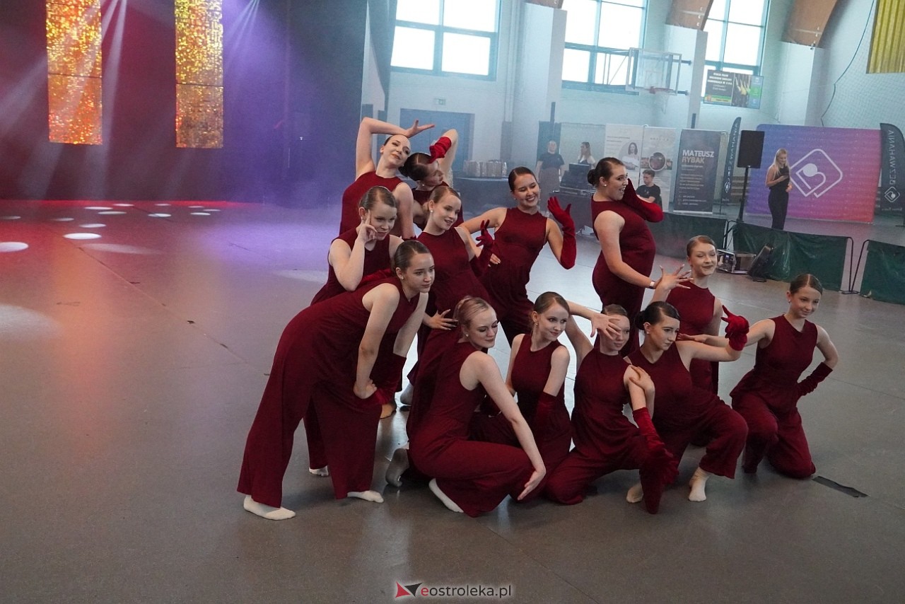 Gala Zakończenia Sezonu Tanecznego Bezwahania Dance Center [14.06.2025] - zdjęcie #117 - eOstroleka.pl