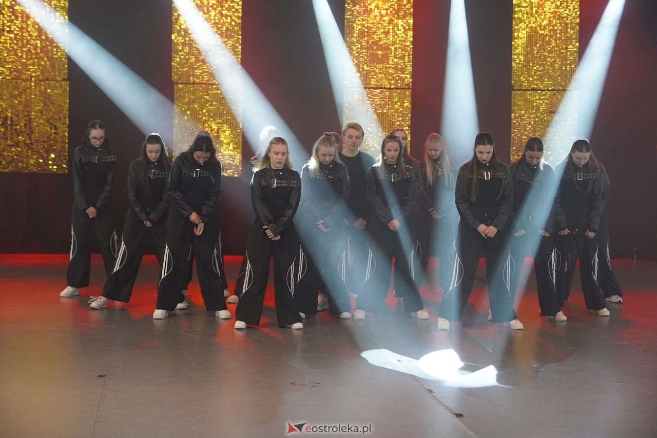 Gala Zakończenia Sezonu Tanecznego Bezwahania Dance Center [14.06.2025] - zdjęcie #113 - eOstroleka.pl