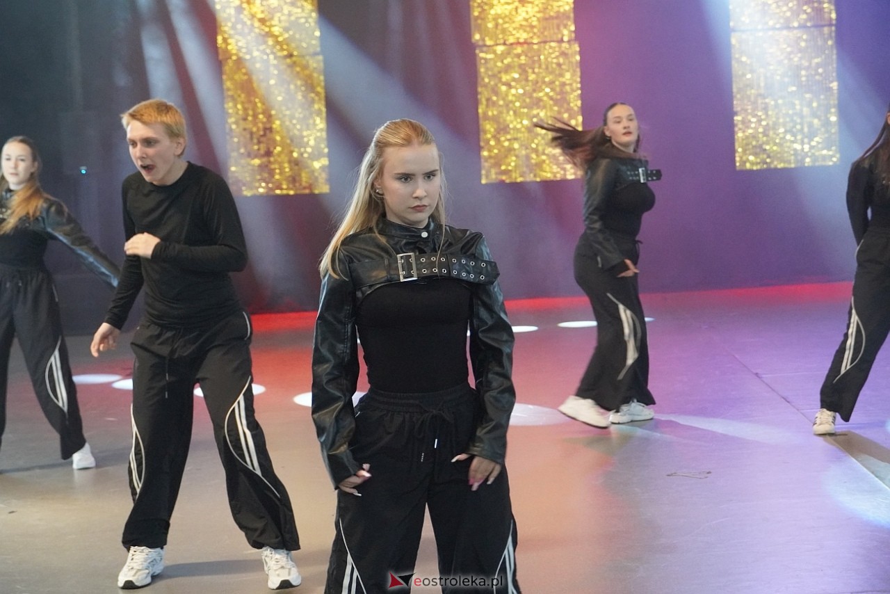 Gala Zakończenia Sezonu Tanecznego Bezwahania Dance Center [14.06.2025] - zdjęcie #96 - eOstroleka.pl