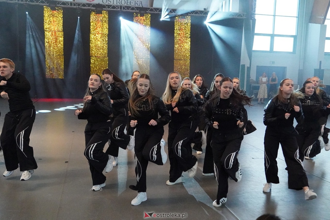 Gala Zakończenia Sezonu Tanecznego Bezwahania Dance Center [14.06.2025] - zdjęcie #92 - eOstroleka.pl