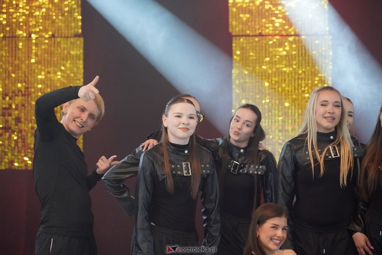 Gala Zakończenia Sezonu Tanecznego Bezwahania Dance Center [14.06.2025] - zdjęcie #80 - eOstroleka.pl
