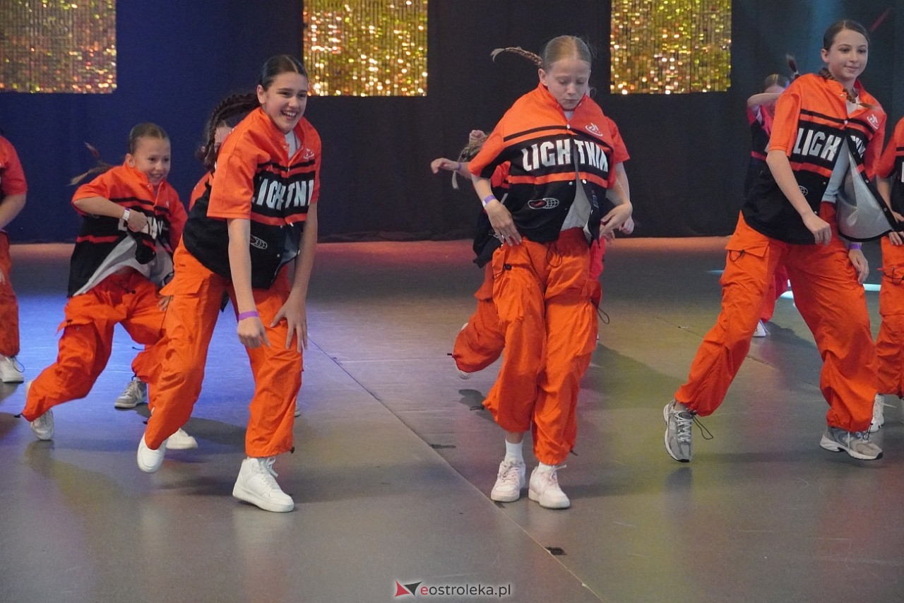 Gala Zakończenia Sezonu Tanecznego Bezwahania Dance Center [14.06.2025] - zdjęcie #64 - eOstroleka.pl
