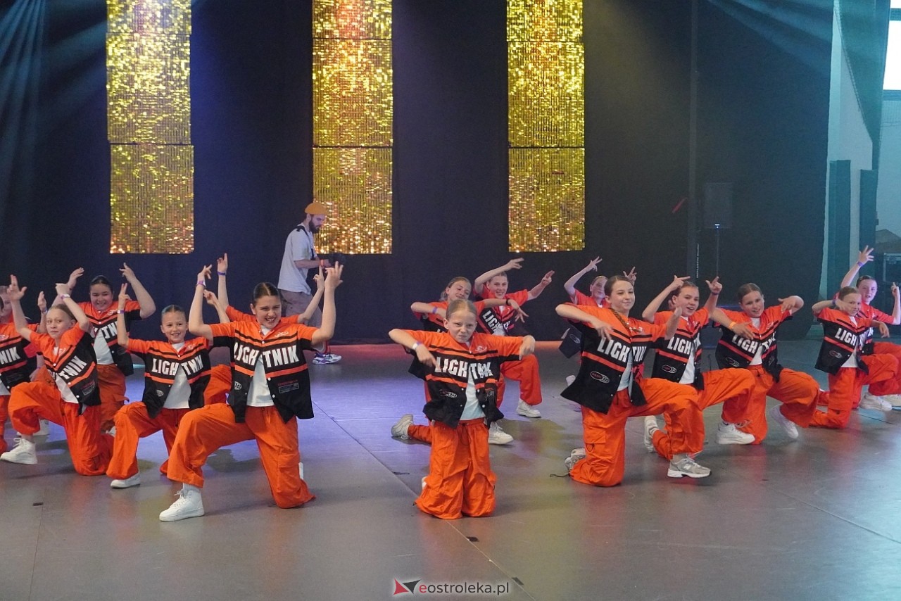 Gala Zakończenia Sezonu Tanecznego Bezwahania Dance Center [14.06.2025] - zdjęcie #62 - eOstroleka.pl