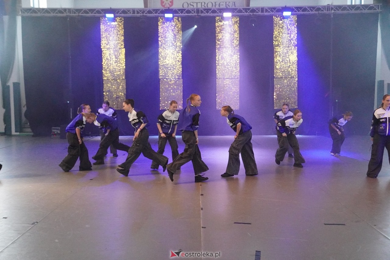 Gala Zakończenia Sezonu Tanecznego Bezwahania Dance Center [14.06.2025] - zdjęcie #99 - eOstroleka.pl
