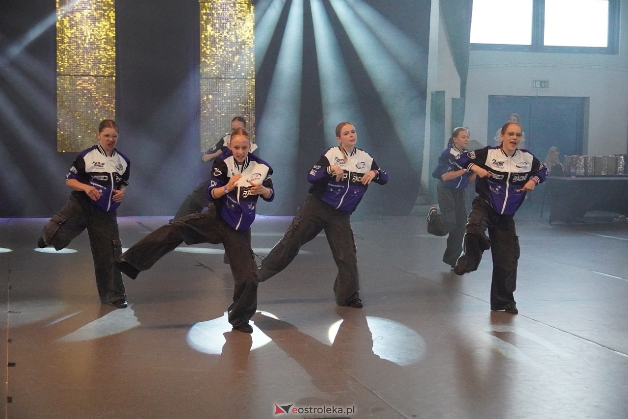 Gala Zakończenia Sezonu Tanecznego Bezwahania Dance Center [14.06.2025] - zdjęcie #97 - eOstroleka.pl