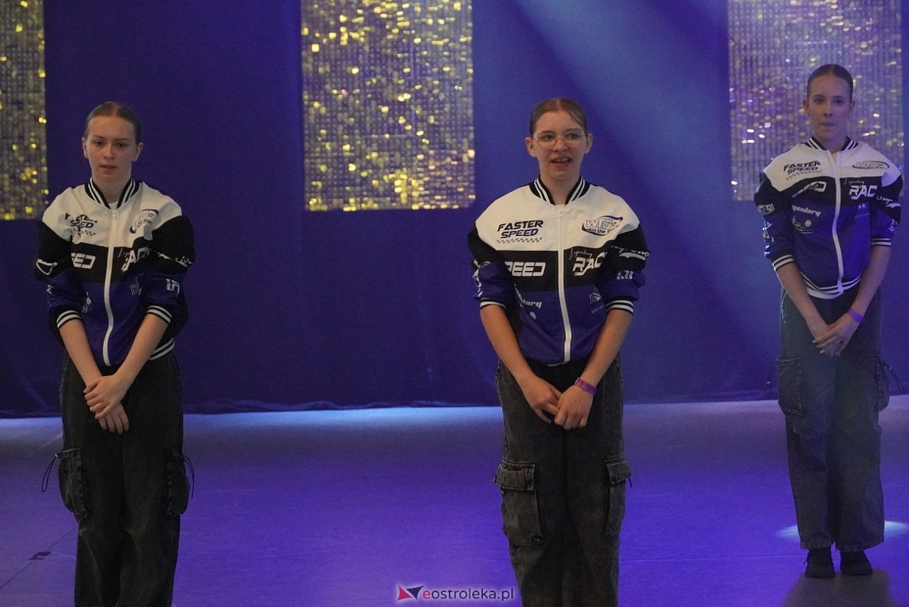 Gala Zakończenia Sezonu Tanecznego Bezwahania Dance Center [14.06.2025] - zdjęcie #95 - eOstroleka.pl