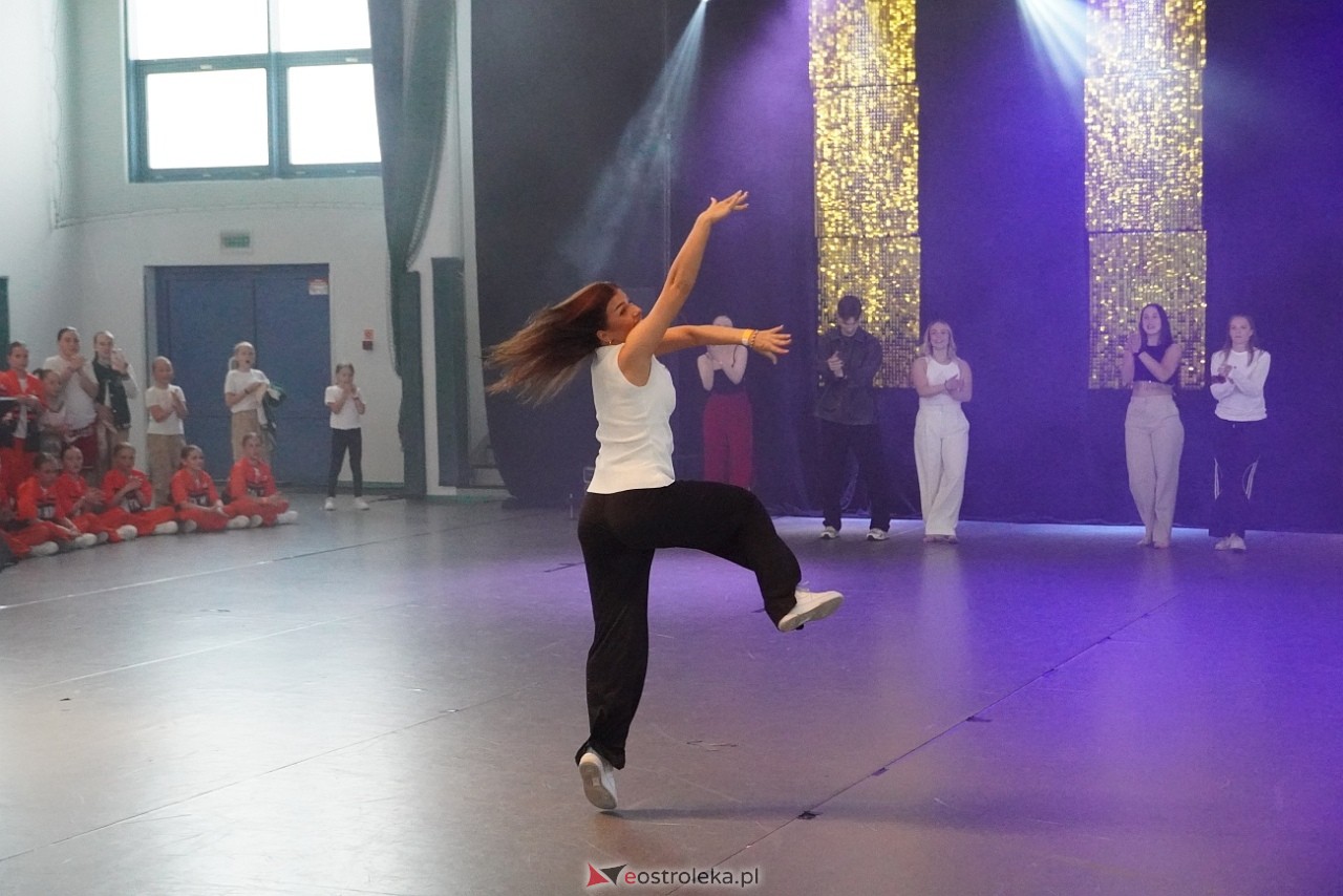 Gala Zakończenia Sezonu Tanecznego Bezwahania Dance Center [14.06.2025] - zdjęcie #49 - eOstroleka.pl