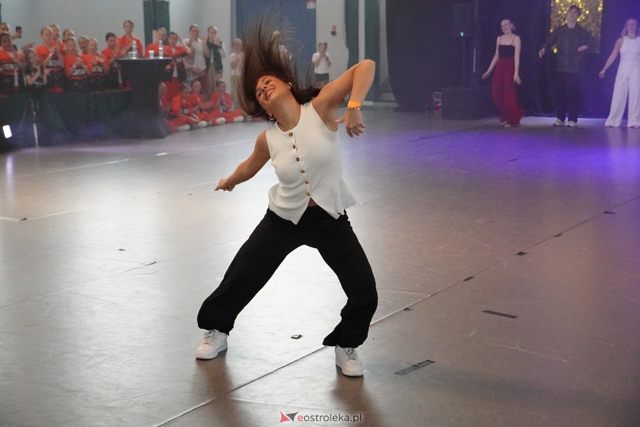 Gala Zakończenia Sezonu Tanecznego Bezwahania Dance Center [14.06.2025] - zdjęcie #47 - eOstroleka.pl