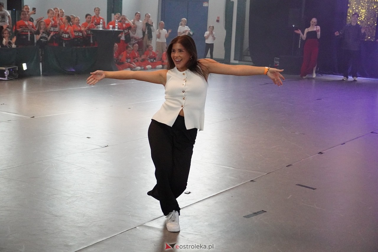 Gala Zakończenia Sezonu Tanecznego Bezwahania Dance Center [14.06.2025] - zdjęcie #45 - eOstroleka.pl