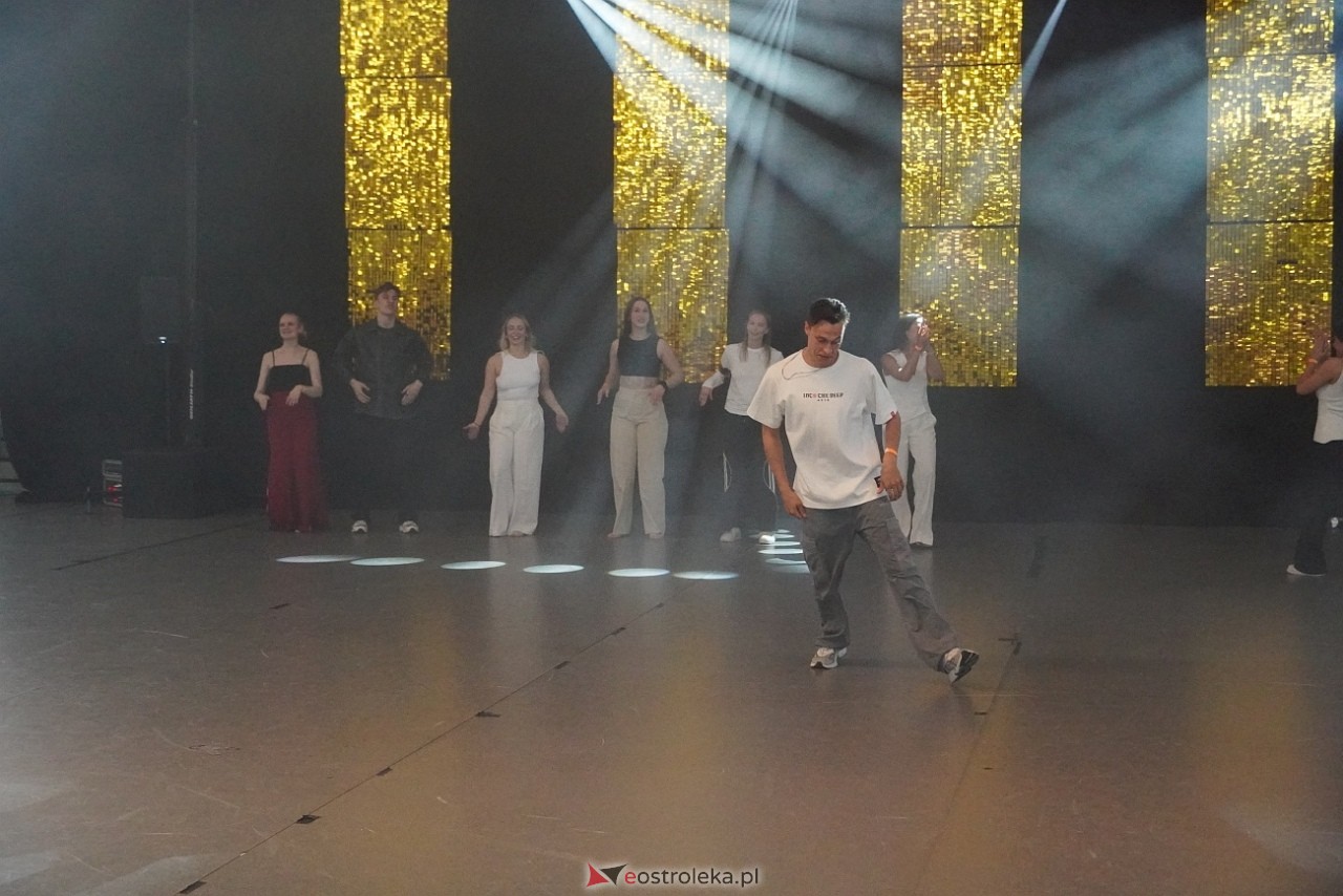 Gala Zakończenia Sezonu Tanecznego Bezwahania Dance Center [14.06.2025] - zdjęcie #41 - eOstroleka.pl