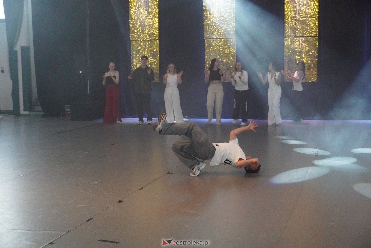 Gala Zakończenia Sezonu Tanecznego Bezwahania Dance Center [14.06.2025] - zdjęcie #35 - eOstroleka.pl