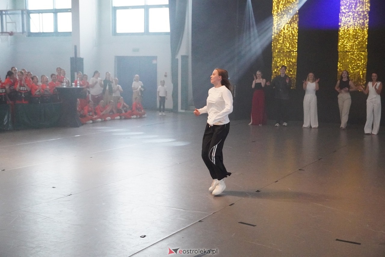 Gala Zakończenia Sezonu Tanecznego Bezwahania Dance Center [14.06.2025] - zdjęcie #29 - eOstroleka.pl