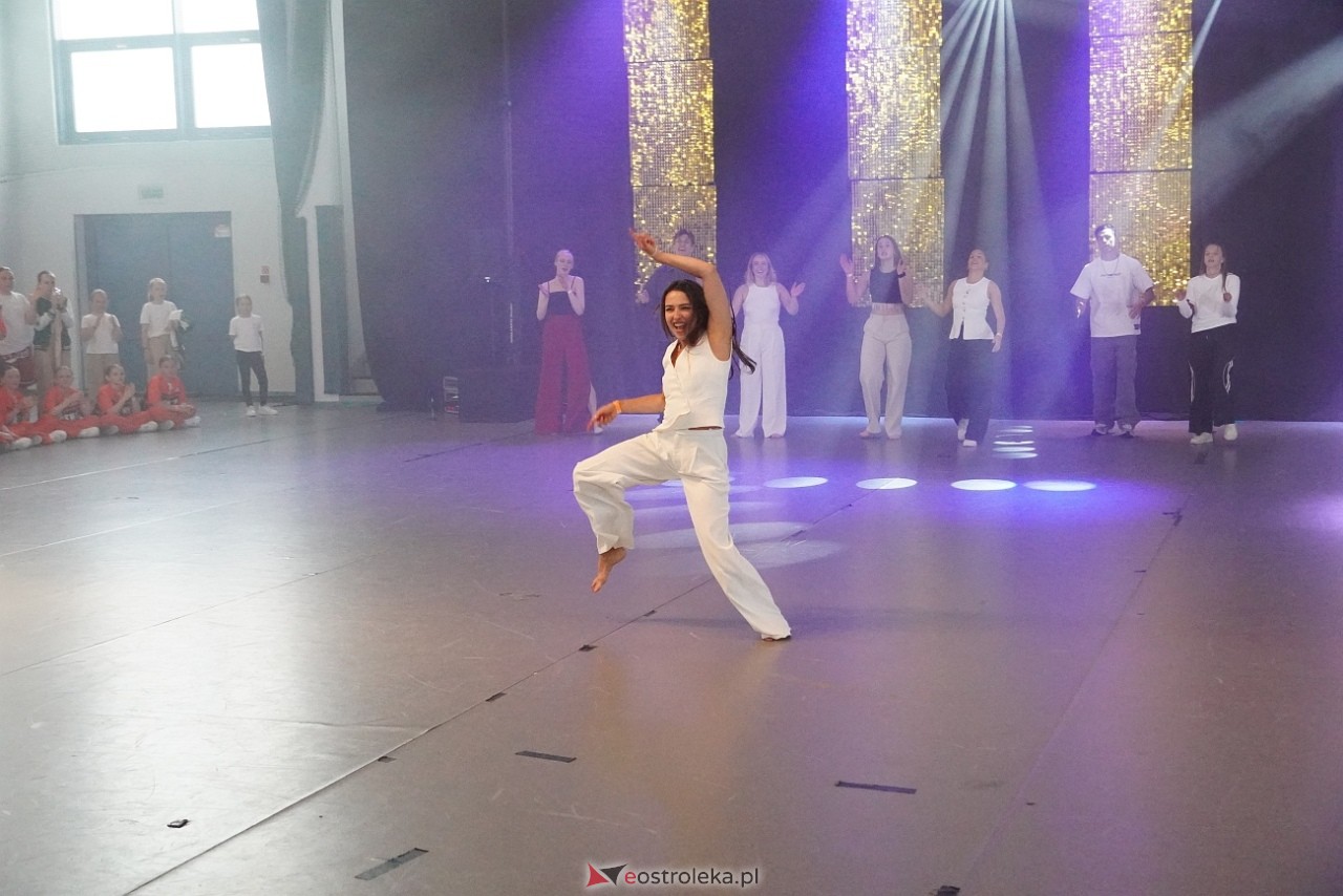 Gala Zakończenia Sezonu Tanecznego Bezwahania Dance Center [14.06.2025] - zdjęcie #18 - eOstroleka.pl