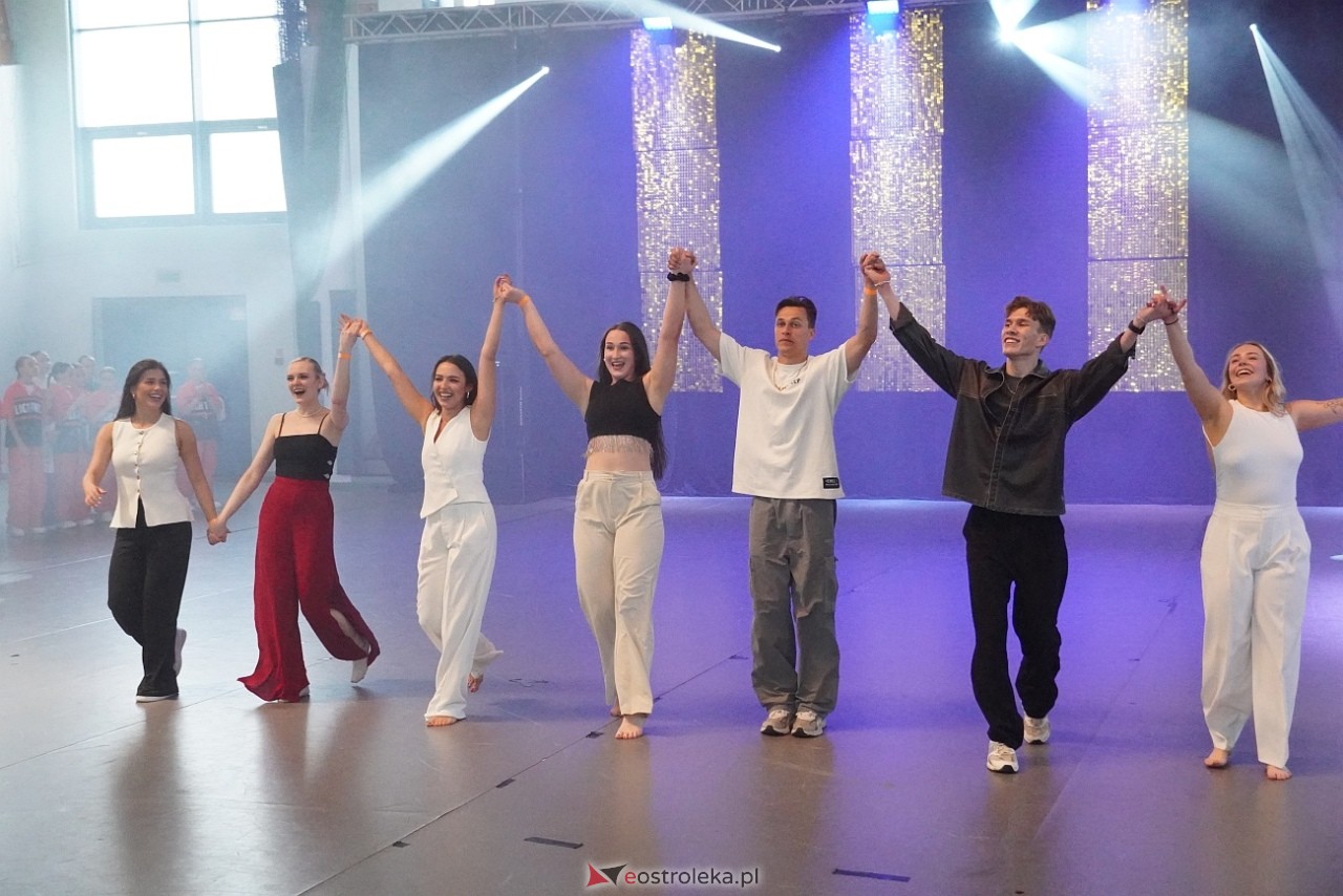 Gala Zakończenia Sezonu Tanecznego Bezwahania Dance Center [14.06.2025] - zdjęcie #5 - eOstroleka.pl
