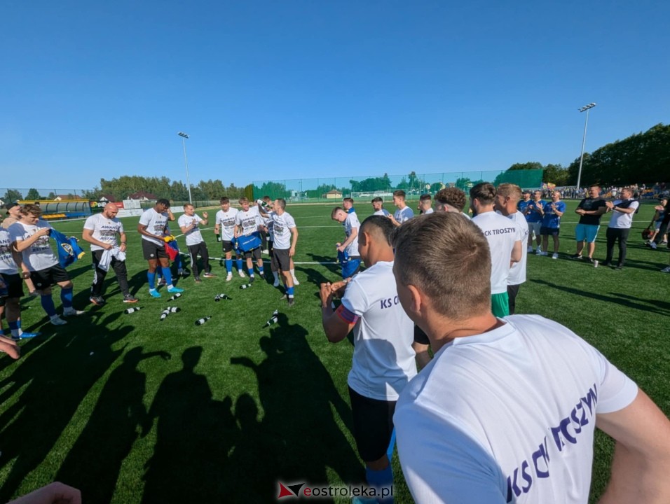 KS CK Troszyn - awans do III ligi [14.06.2025] - zdjęcie #93 - eOstroleka.pl