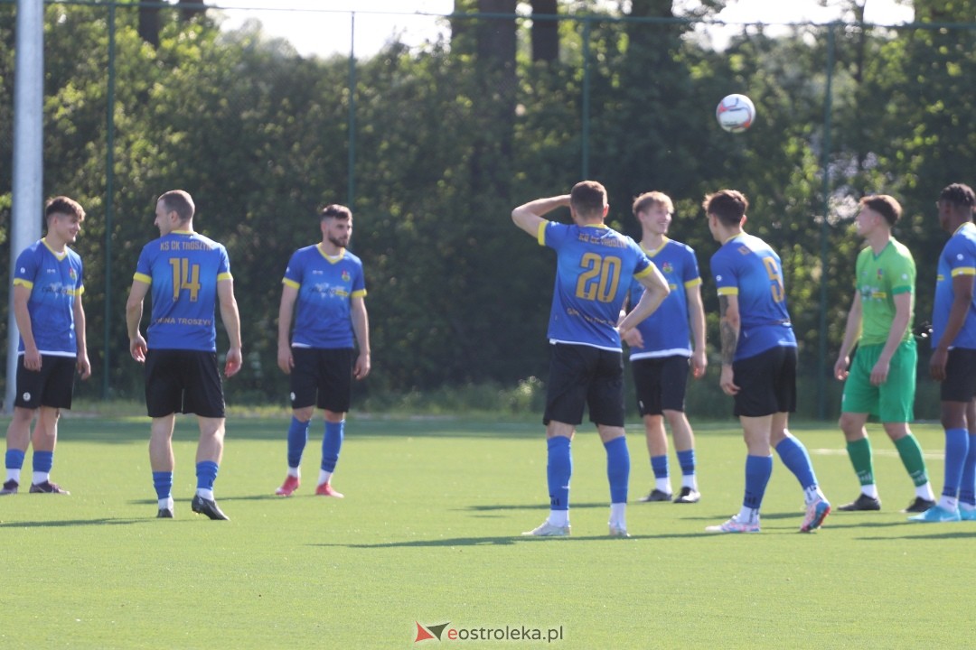 KS CK Troszyn - awans do III ligi [14.06.2025] - zdjęcie #60 - eOstroleka.pl