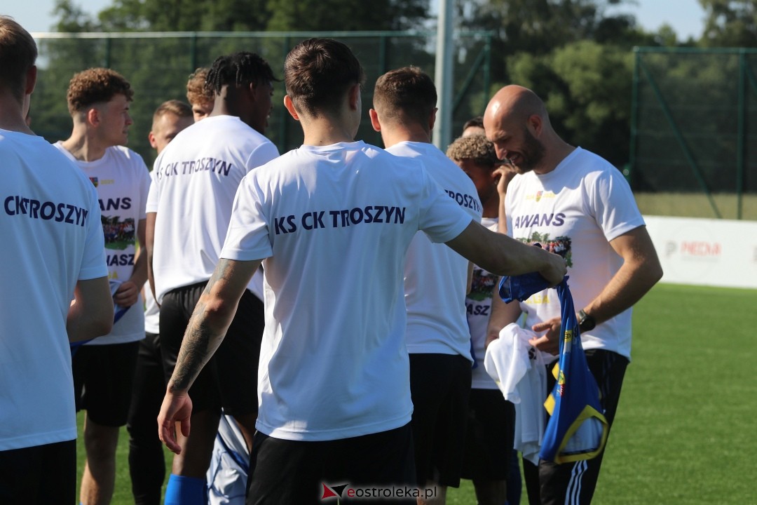 KS CK Troszyn - awans do III ligi [14.06.2025] - zdjęcie #50 - eOstroleka.pl