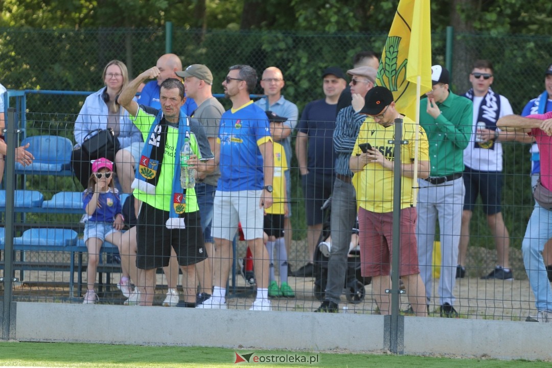 KS CK Troszyn - awans do III ligi [14.06.2025] - zdjęcie #44 - eOstroleka.pl