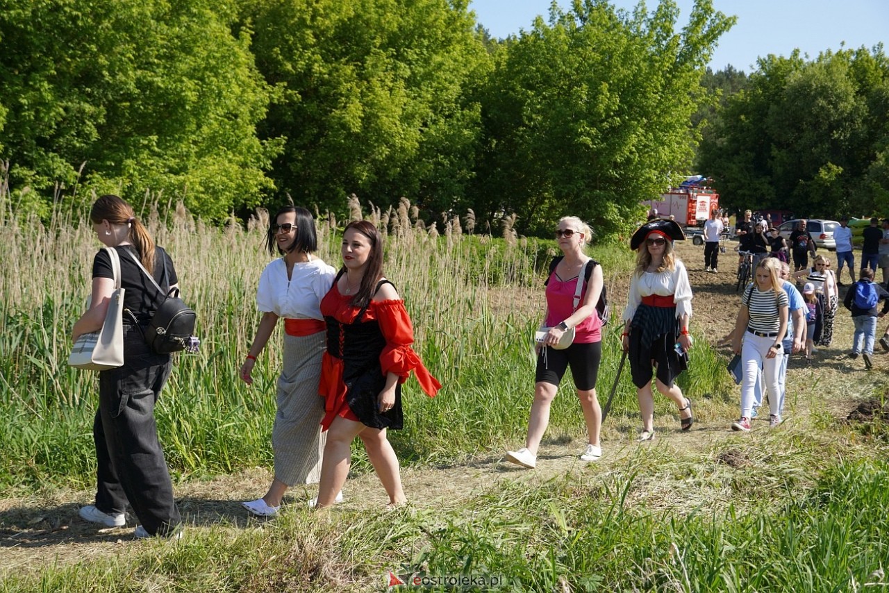 Spływ na byle czym i festyn w rytmie muzyki szantowej [14.06.2025] - zdjęcie #114 - eOstroleka.pl
