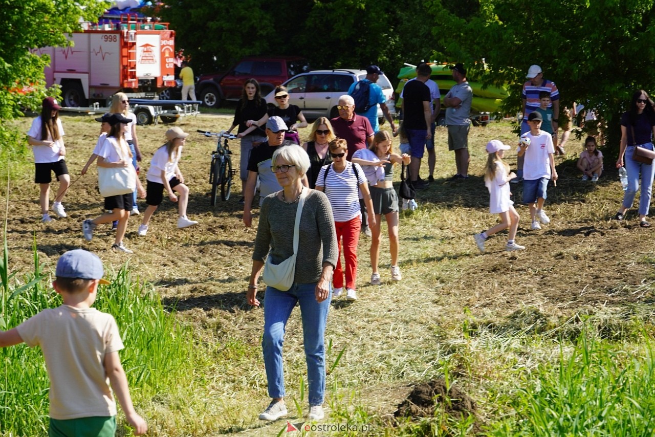 Spływ na byle czym i festyn w rytmie muzyki szantowej [14.06.2025] - zdjęcie #103 - eOstroleka.pl