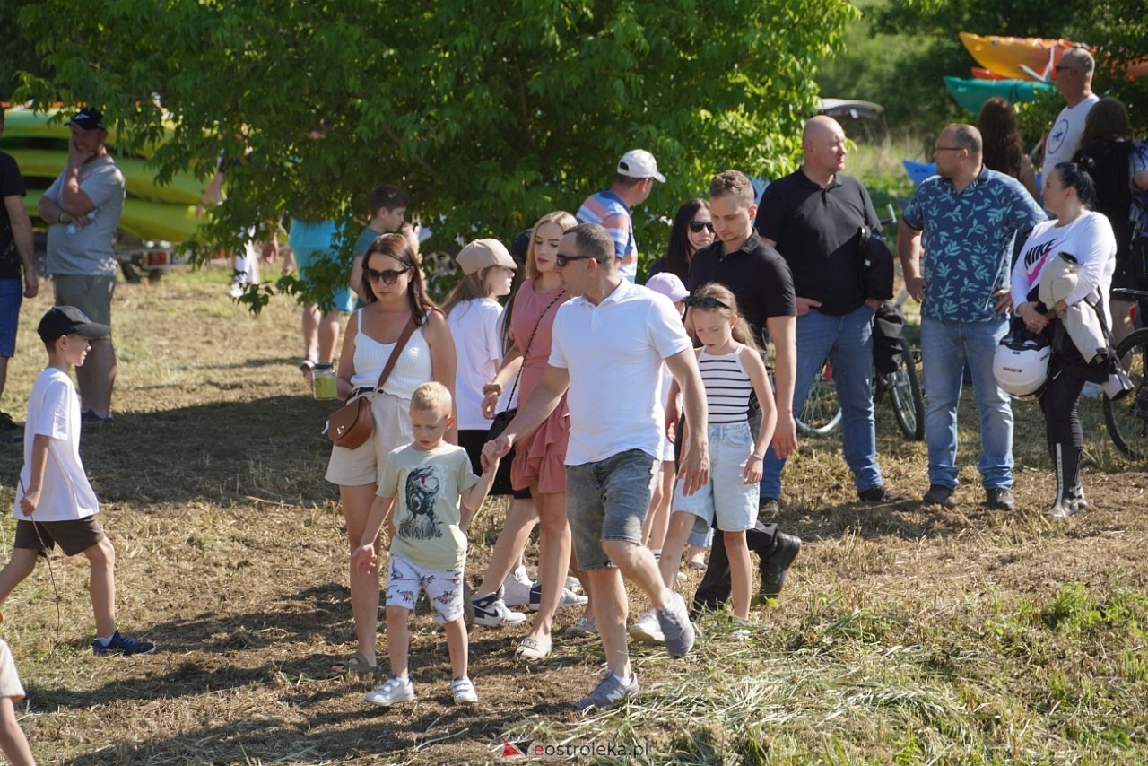 Spływ na byle czym i festyn w rytmie muzyki szantowej [14.06.2025] - zdjęcie #102 - eOstroleka.pl