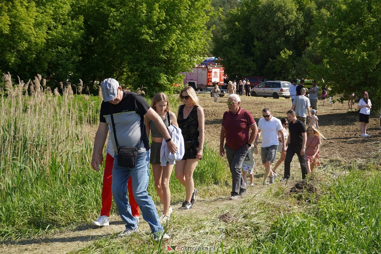 Spływ na byle czym i festyn w rytmie muzyki szantowej [14.06.2025] - zdjęcie #101 - eOstroleka.pl