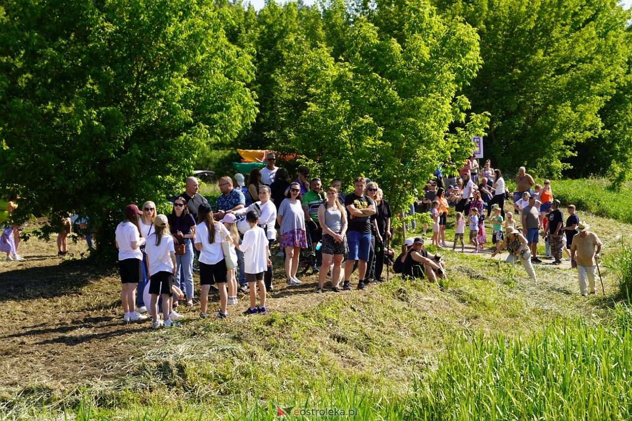Spływ na byle czym i festyn w rytmie muzyki szantowej [14.06.2025] - zdjęcie #96 - eOstroleka.pl