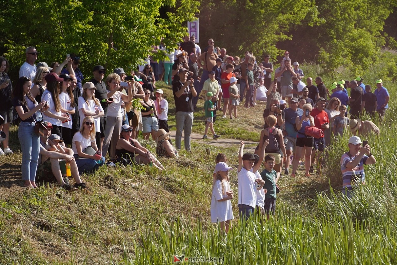 Spływ na byle czym i festyn w rytmie muzyki szantowej [14.06.2025] - zdjęcie #31 - eOstroleka.pl