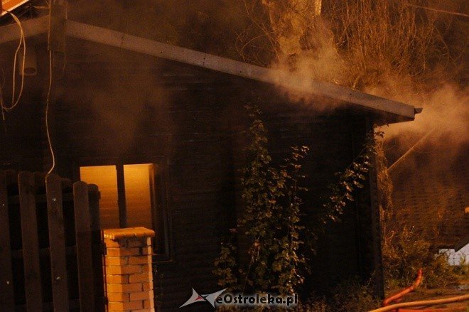 Pożar w Karczmie pod Klonami (03.10.2011) - zdjęcie #25 - eOstroleka.pl