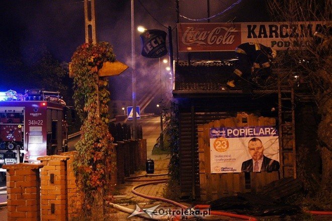 Pożar w Karczmie pod Klonami (03.10.2011) - zdjęcie #2 - eOstroleka.pl