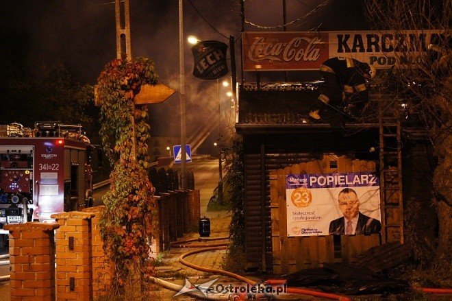 Pożar w Karczmie pod Klonami (03.10.2011) - zdjęcie #52 - eOstroleka.pl