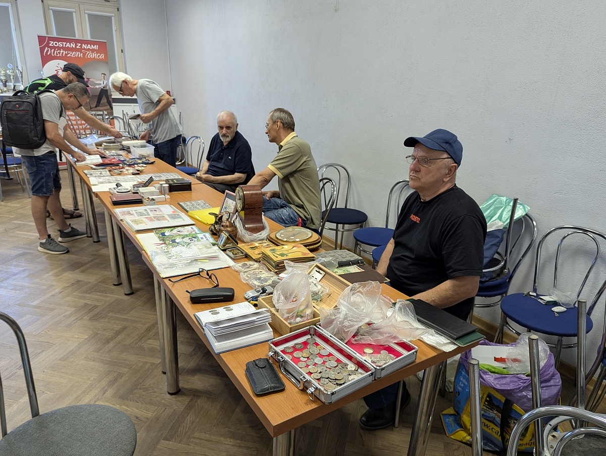 Giełda kolekcjonerska w Klubie Lokator [15.06.2025] - zdjęcie #40 - eOstroleka.pl