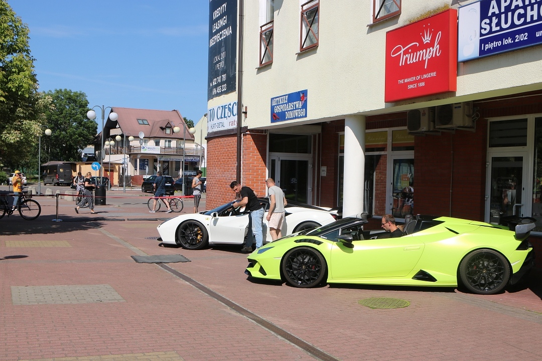 Supercar taxi [15.06.2025] - zdjęcie #1 - eOstroleka.pl