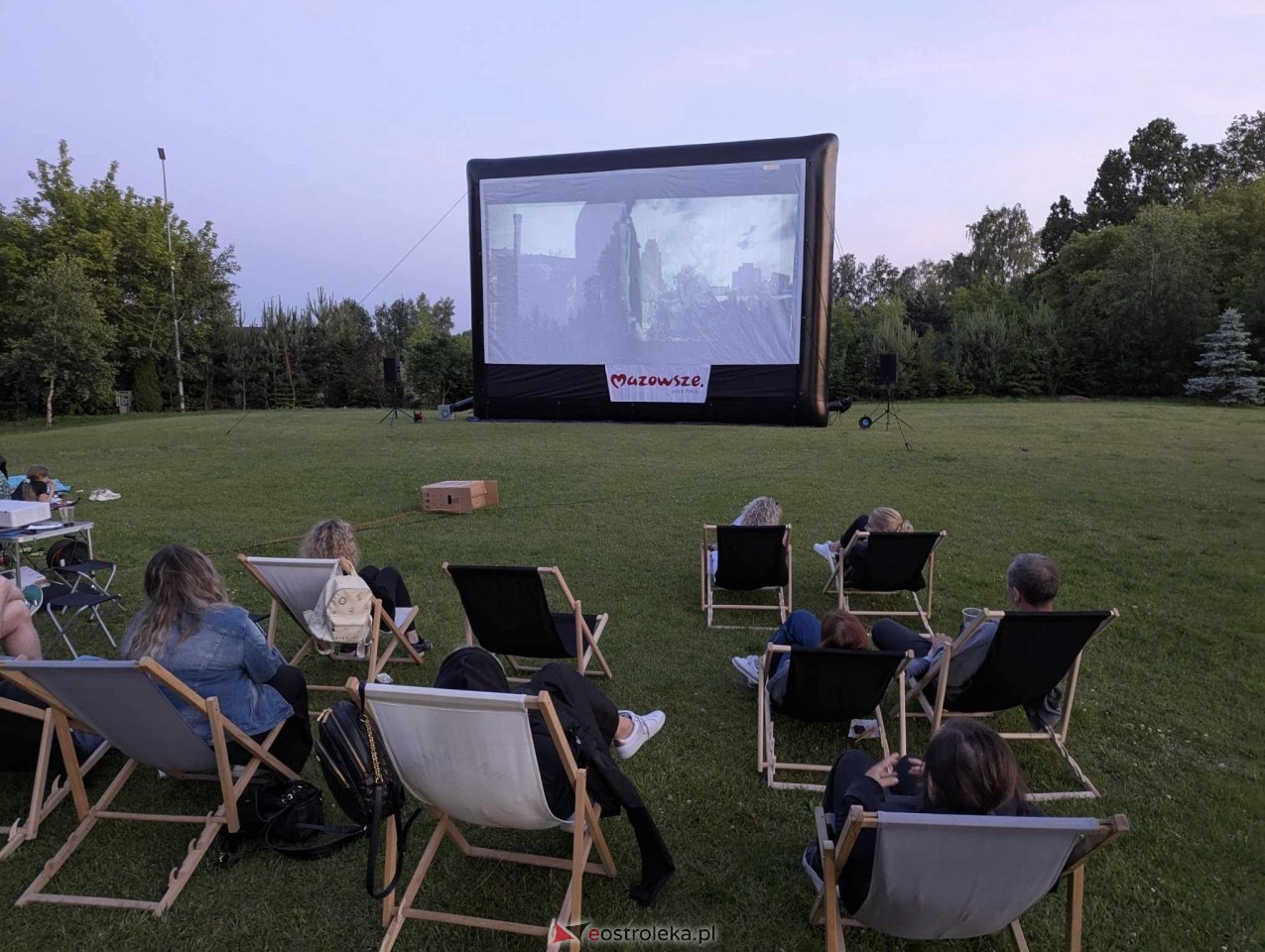 Letnie Kino Plenerowe w Dzbeninie: King Kong Pod Gwiazdami [14.06.2025] - zdjęcie #7 - eOstroleka.pl