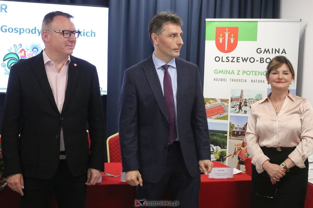 Wręczenie czeków z podziękowaniem dla KGW [16.06.2025] - zdjęcie #78 - eOstroleka.pl