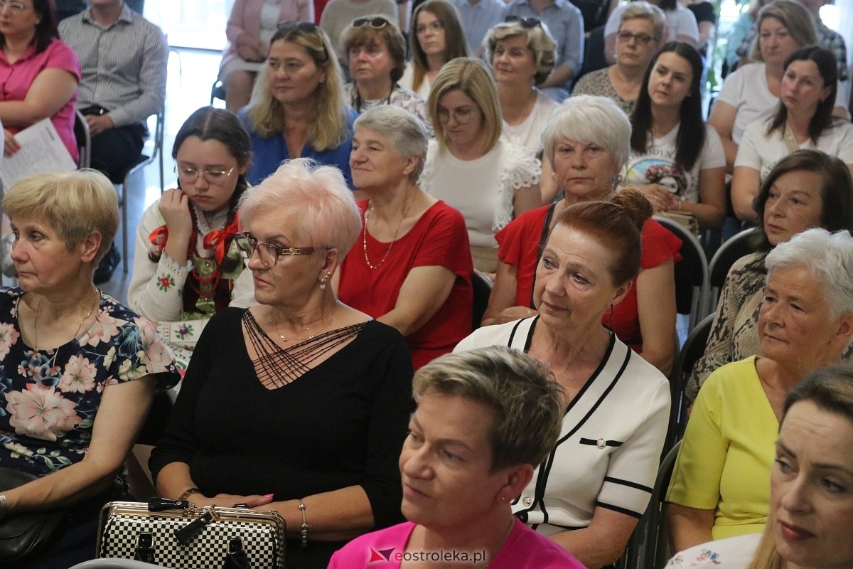 Wręczenie czeków z podziękowaniem dla KGW [16.06.2025] - zdjęcie #65 - eOstroleka.pl