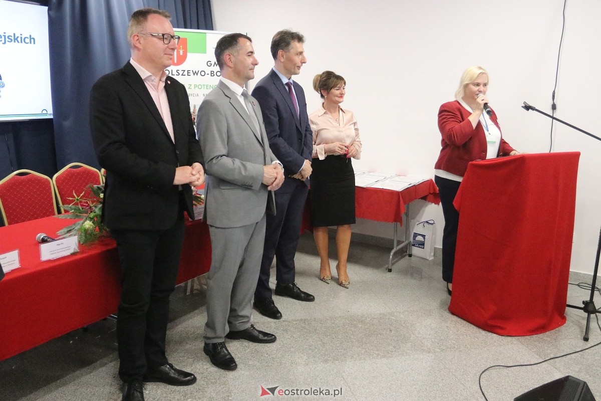 Wręczenie czeków z podziękowaniem dla KGW [16.06.2025] - zdjęcie #61 - eOstroleka.pl