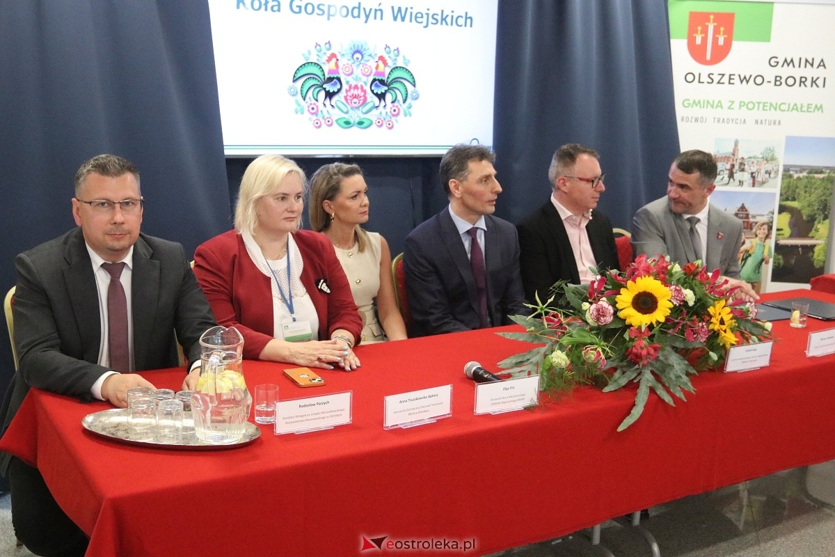 Wręczenie czeków z podziękowaniem dla KGW [16.06.2025] - zdjęcie #59 - eOstroleka.pl
