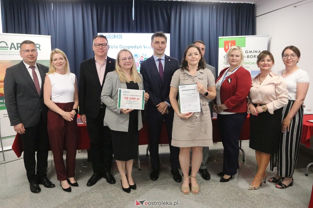 Wręczenie czeków z podziękowaniem dla KGW [16.06.2025] - zdjęcie #37 - eOstroleka.pl